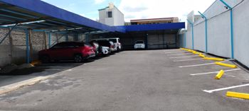 Local con Parqueo Publico en Alquiler,sobre calle principal,PJG9502211 en Guadalupe, Goicoechea, San José — $6,800 - Foto 2 de 24