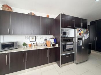 Venta de Apartamento en Piedades de Santa Ana. RAH 26-2122 in Piedades, Santa Ana, San José — $335,000 - Photo 5 of 6