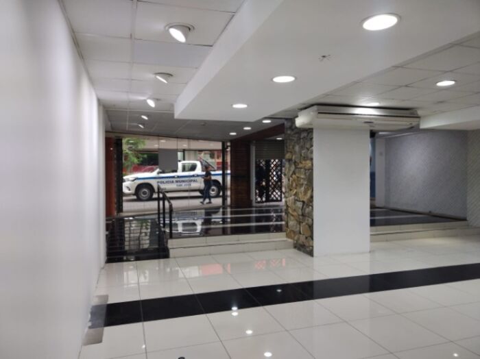ALQUILER DE LOCAL COMERCIAL, SAN JOSE, AVENIDA CENTRAL.   en Carmen, San José — $5,900