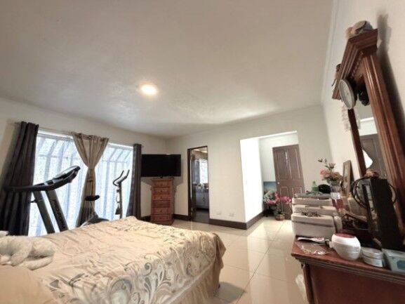 Venta de Casa en Sánchez-Curridabat. RAH 26-1154 en Sánchez, Curridabat, San José — $450,000