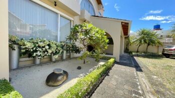 Se vende casa en Escazú San José 26-986 en San Rafael, Escazú, San José — $325,000 - Foto 4 de 24