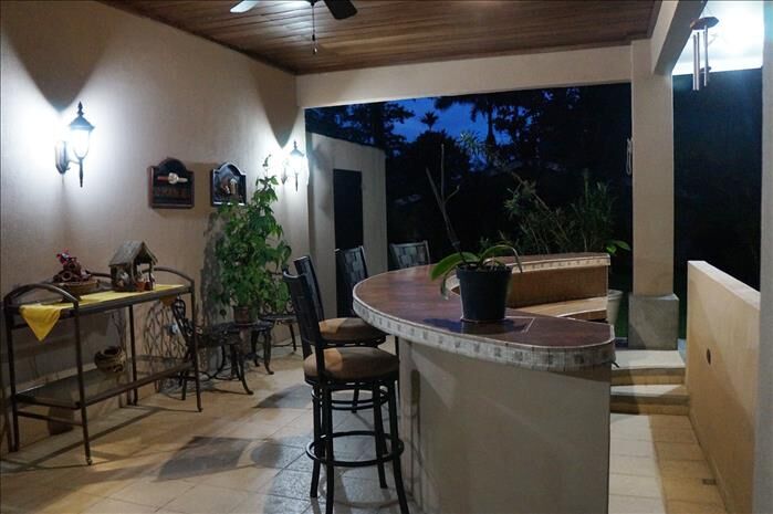 ALQUILER DE CASA COMERCIAL ALAJUELA, SAN CARLOS, LA FORTUNA en La Fortuna, San Carlos, Alajuela — $3,000