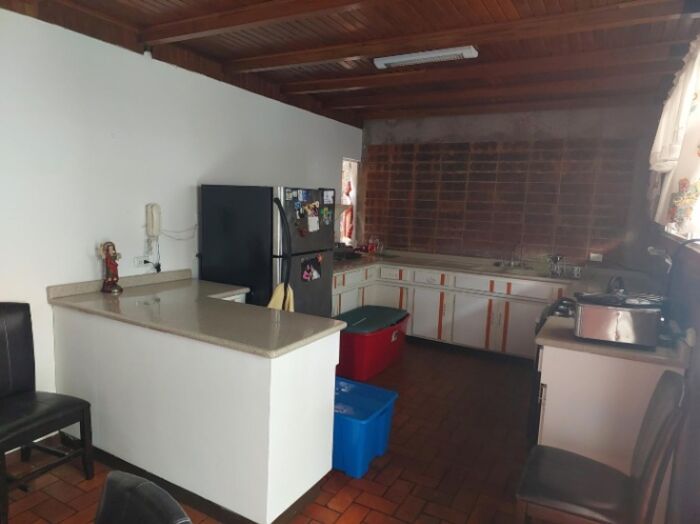 ¡Venta Casa Espaciosa en Calle Blancos Montelimar! en Calle Blancos, Goicoechea, San José — $340,000