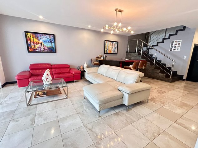 Venta de casa en Pinares, Curridabat en Curridabat, San José — $390,000
