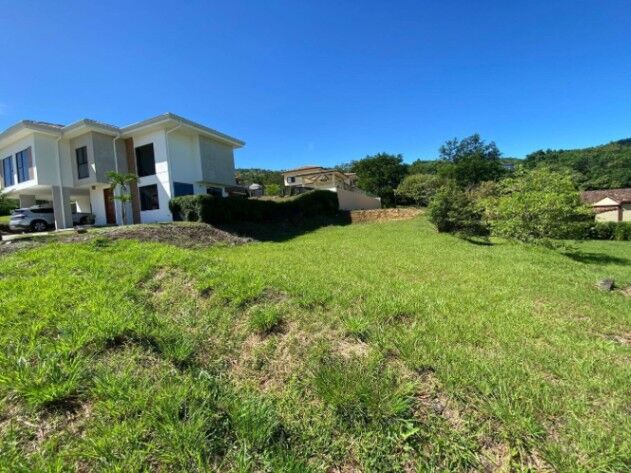 Venta de Magnifico Lote de Terreno en Brasil, Santa Ana / Mls. 25-95 OFC JB in Brasil, Santa Ana, San José — $160,000