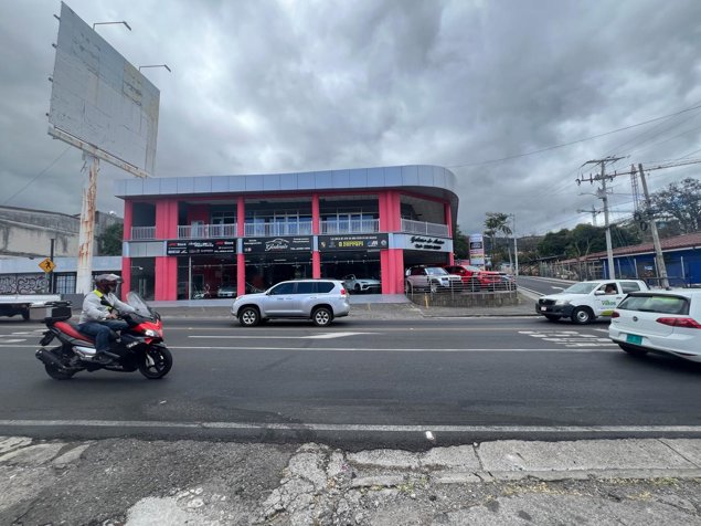 Se alquila local comercial en San Rafael de Escazú in San Rafael, Escazú, San José — $35,000