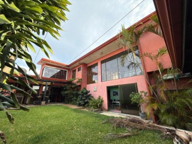 Venta de Casa en Mercedes Norte de Heredia. RAH 26-1903 en Mercedes, Heredia — ₡ 150 000 000