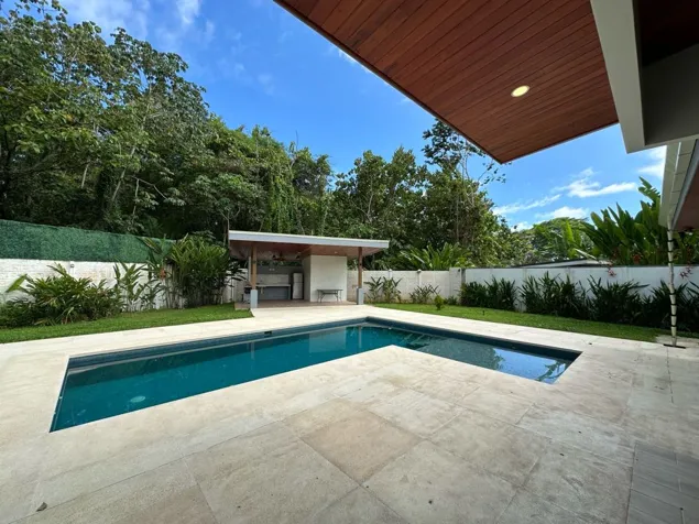 Casa de Lujo en Bahía Ballena, Uvita en Bahía Ballena, Osa, Puntarenas — $785,000 - Foto 2 de 46