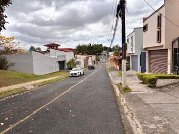 Se vende casa en Curridabat San José 26-1780 en Curridabat, San José — $254,000 - Foto 4 de 24