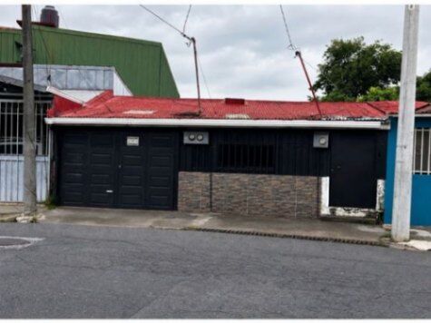 VENTA DE DOS CASAS, SAN JOSÉ, TIBÁS, LEÓN XIII (ZONA COMERCIAL) - 10135851 en León Xiii, Tibás, San José — ₡ 88 500 000