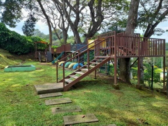 Se alquila casa amoblada en condominio de Grecia Alajuela 25-1713 en Grecia, Alajuela — $1,700