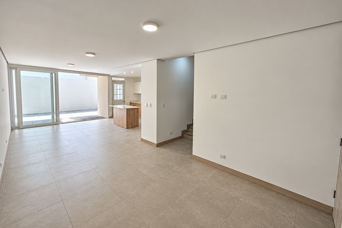Casa de 3 Habitaciones en Condominio La Vita en San Antonio, Escazú, San José — $2,000 - Foto 2 de 26
