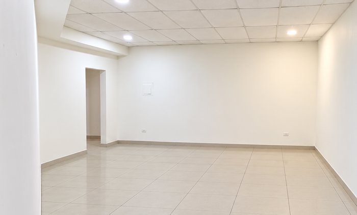 Se Alquila Local Comercial En La Sabana, San José en Mata Redonda, San José — ₡ 400 000