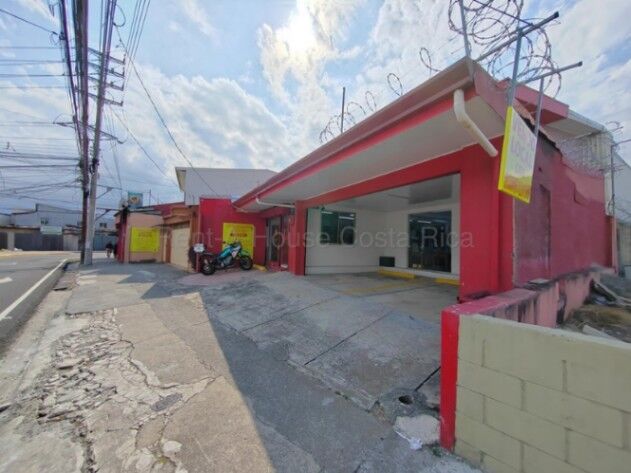 Venta de Local Comercial en Goicoechea-Calle Blancos. en Calle Blancos, Goicoechea, San José — ₡ 115 000 000