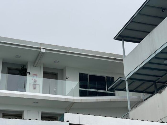 Se vende espacioso apartamento en condominio de San Antonio Escazú 26-162 in San Antonio, Escazú, San José — $210,000