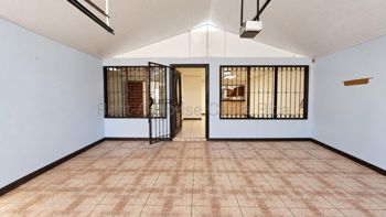 Casa de un Nivel en Venta en Omega, La Unión | 3 Habitaciones y Patio en San Diego, La Unión, Cartago — $179,000 - Foto 3 de 10