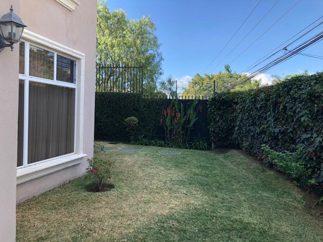 Venta de casa en Condominio en Ayarco en Curridabat, San José — $525,000 - Foto 2 de 17