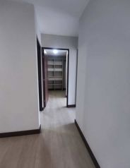 ALQUILO HERMOSO APARTAMENTO 2 HABITACIONES, TORRE AZENZA, LA URUCA en Uruca, San José — $1,000 - Foto 5 de 29