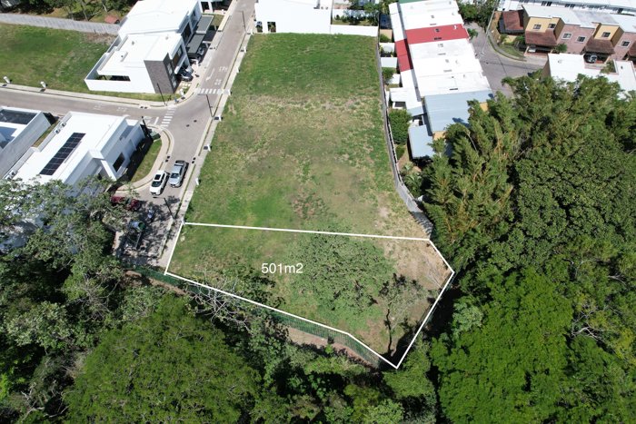 LOTE ÚNICO | 500 m2 |  SANTA ANA URBANO, Santa Ana (FAU) en Santa Ana, San José — $275,000