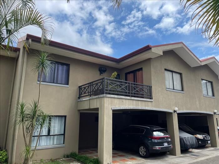 Encantadora casa familiar, Condomimio Quintana de los Reyes in San Isidro, Vázquez de Coronado, San José — ₡ 75 000 000