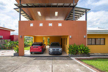 Casa Moderna amueblada a solo 5 minutos del centro de Grecia en Grecia, Alajuela — $450,000 - Foto 4 de 36