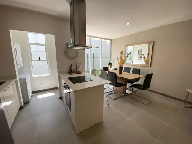 ALQUILER DE CASA EN RIO ESCONDIDO, PIEDADES, SANTA ANA en Piedades, Santa Ana, San José — $1,400 - Foto 3 de 14