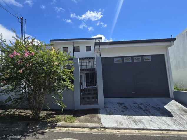 Venta casa de 1 planta en Omega, La Unión (JK CZ) in San Diego, La Unión, Cartago — ₡ 110 000 000 - Photo 1 of 28