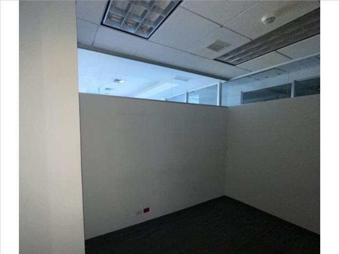 ALQUILER DE OFICINA, SAN JOSE, ESCAZU, PLAZA ROBLE en Escazú, San José — $5,969