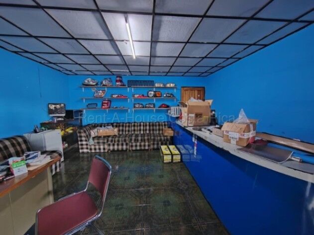 Venta de Bodega+3 Viviendas Independientes en Granadilla de Curridabat.  in Granadilla, Curridabat, San José — $1,600,000