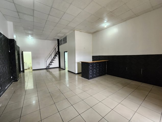 ALQUILER DE LOCALES EN CENTRO COMERCIAL, SAN JOSE, CURRIDABAT en Curridabat, San José — $1,784 - Foto 3 de 3