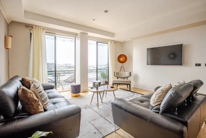 Exclusivo Apartamento Amoblado en Trejos Montealegre, Escazú in Escazú, San José — $2,500