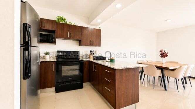 Venta apartamento con balcón, 2 parqueos, bodega y amenidades #26-2173 GS in Granadilla, Curridabat, San José — $185,000