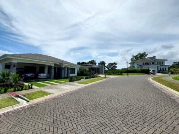 Venta de Casa en La Guácima de Alajuela. RAH 24-919 in Guácima, Alajuela — $420,000