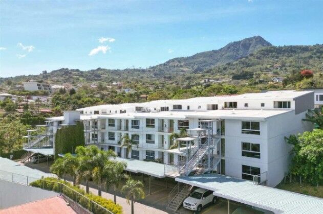 APARTAMENTO EN VENTA, SAN ANTONIO ESCAZÙ, $210.000 COD#26-162 in San Antonio, Escazú, San José — $210,000