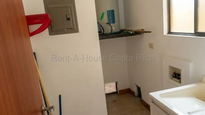 Venta de Apartamento en URUCA-San José. RAH 27-84 in Uruca, San José — $150,000 - Photo 3 of 11