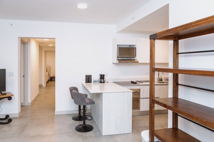 Alquiler de Apartamento Amueblado en Condominio Núcleo Sabana in San Francisco de Dos Ríos, San José — $1,650 - Photo 3 of 30