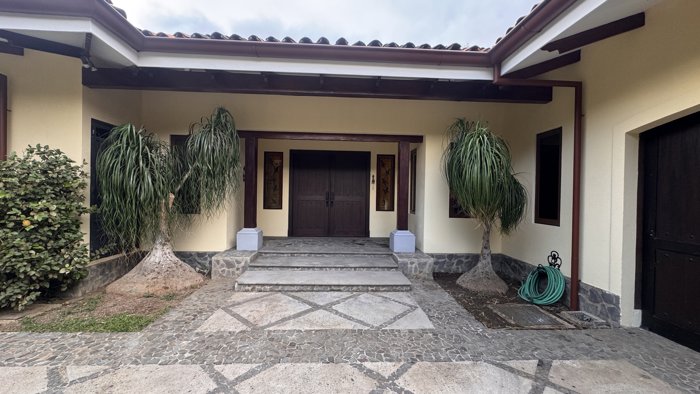 Venta / Alquiler de Casa de lujo en Hacienda Gregal (AD) en Granadilla, Curridabat, San José — $5,500 - Foto 2 de 20