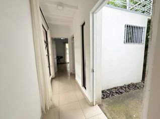 Casa Moderna en Venta en Playas del Coco – 2 Habitaciones in Sardinal, Carrillo, Guanacaste — $255,000 - Photo 5 of 13