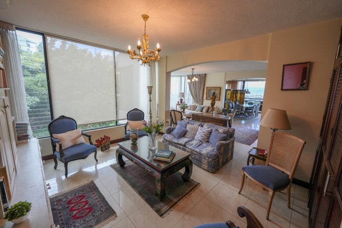 Apartamento Amueblado en Torre Mayorca en San Rafael, Escazú, San José — $360,000 - Foto 2 de 36