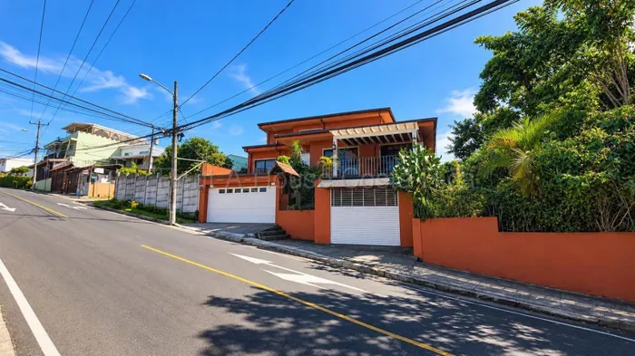 Venta de Propiedad Residencial y Comercial en San Rafael, Heredia. RAH 27-949 en Santiago, San Rafael, Heredia — ₡ 165 000 000