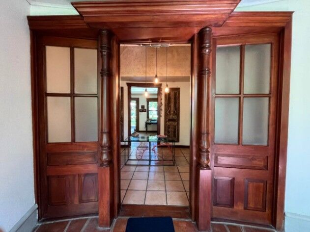 Venta de Casa en Brasil de Santa Ana. in Brasil, Santa Ana, San José — $900,000
