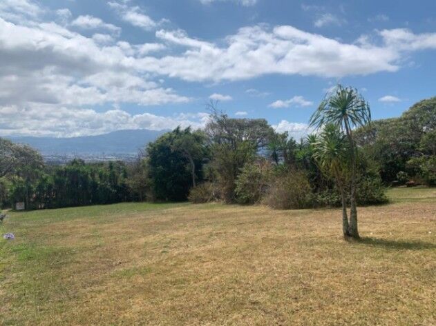 Se vende lote plano de 7,200m2 en San Rafael de Heredia 23-1902 in San Rafael, Heredia — ₡ 120 000 000