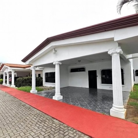 Casa de una planta en venta Santa Ana en condominio en Santa Ana, San José — ₡ 96 000