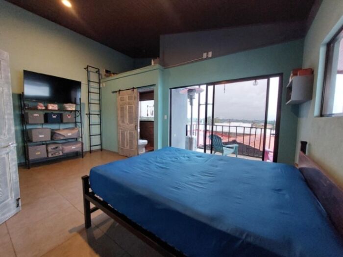 Venta de Casa en San Isidro, Heredia. RAH 25-1326 in San Isidro, Heredia — ₡ 163 000 000