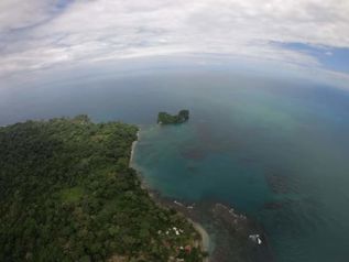 Se vende propiedad frente a playa en Punta Mona, Caribe, Limón (AD) in Sixaola, Talamanca, Limón — $6,600,000 - Photo 2 of 30