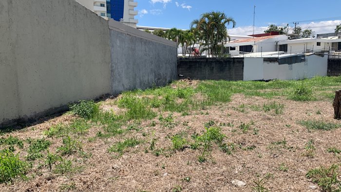 VENTA TERRENO DE DESARROLLO, SAN JOSE, LA SABANA in Mata Redonda, San José — $550,000