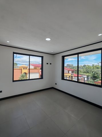 Casa Nueva en Residencial en Santa Barbara de Heredia en Santa Bárbara, Heredia — ₡ 190 000 000 - Foto 3 de 4