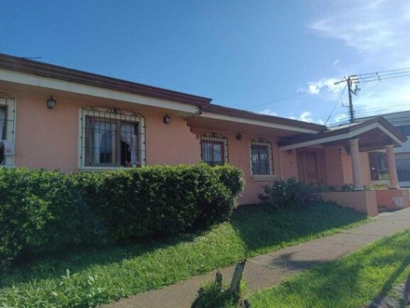 Venta de Casa en Curridabat, San José. en Tirrases, Curridabat, San José — $450,000