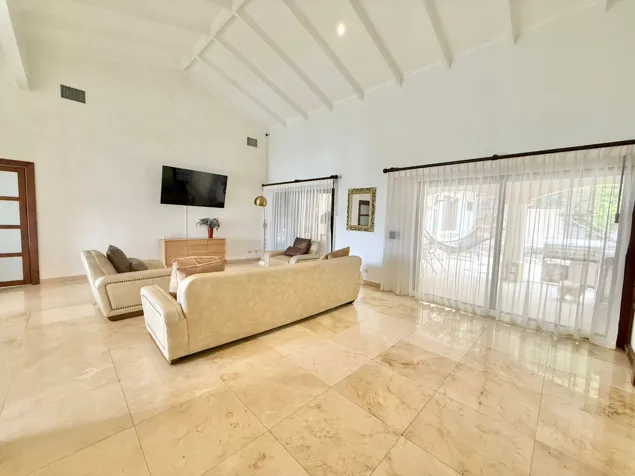 Luxury House in Condominium Near Multiplaza – 4 Bedrooms in Escazú, San José — $1,100,000 - Photo 2 of 25