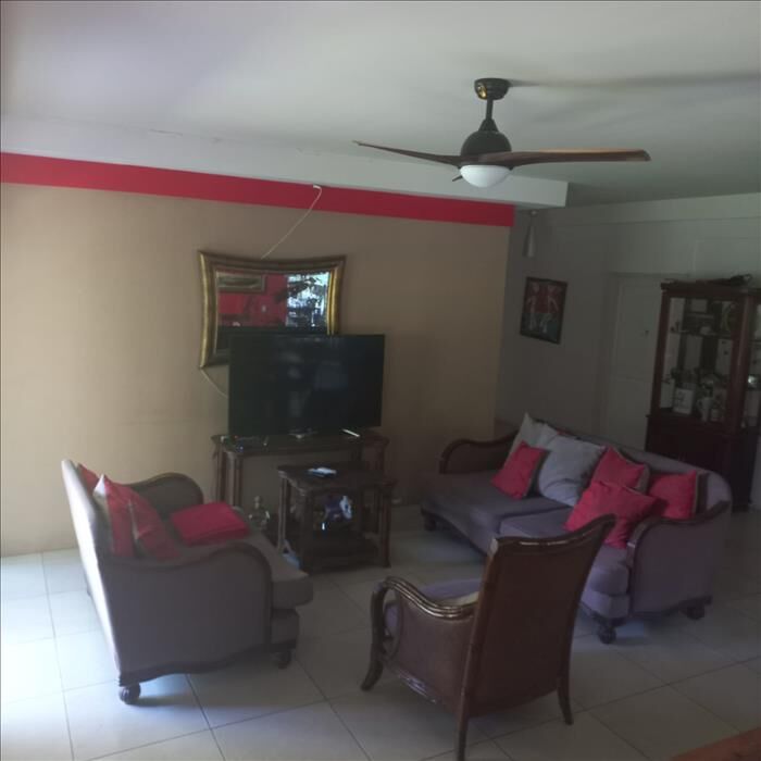 Hermosa Casa de Playa. en Cahuita, Talamanca, Limón — $429,000